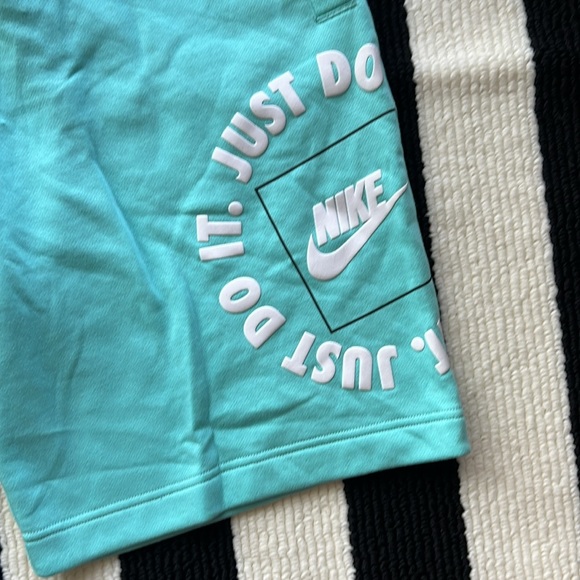 Nike Men’s Baggy Blue Sweat Shorts NWT - Picture 7 of 12